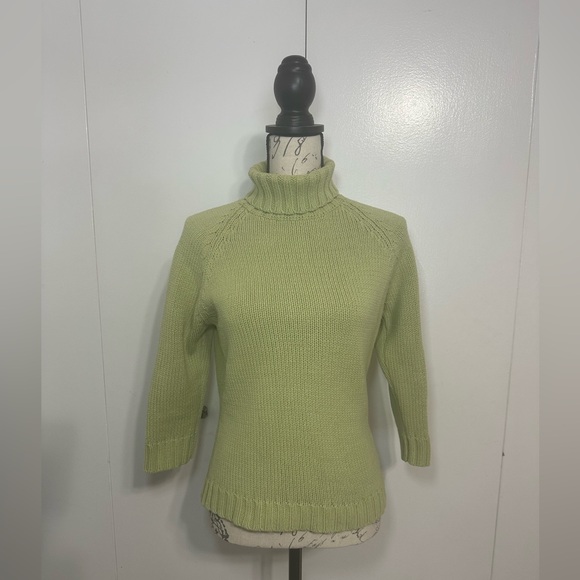 GAP Sweaters - Vintage GAP Women's Turtle Neck Sweater - Soft Green